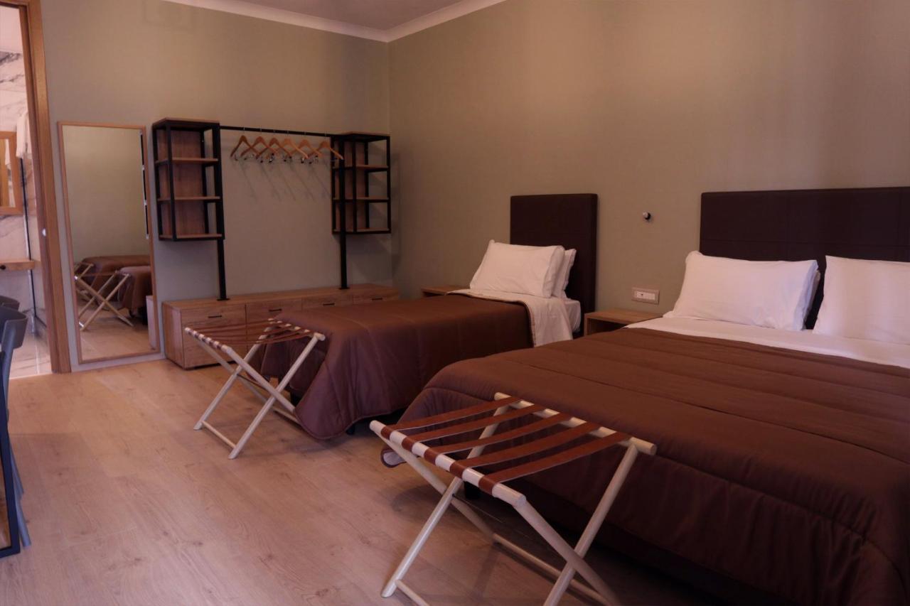 Manhattan Room & Suite Барі Екстер'єр фото